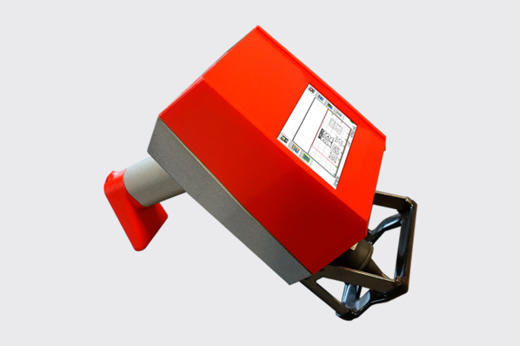 The e-touch portable marking system allows the identification of parts using dot peen technology. This process ensures reliable and unalterable marking directly into the material.